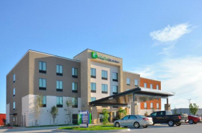 Holiday Inn Express & Suites Oklahoma City Mid - Arpt Area, an IHG Hotel